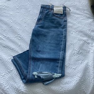 Abercrombie slim straight never worn